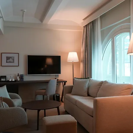 Clarion Hotel Post-3