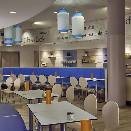 Leonardo Smart Hotel Berlin Alexanderplatz-3