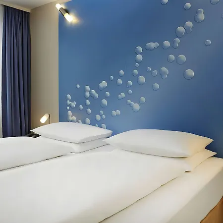 Leonardo Smart Hotel Berlin Alexanderplatz-3