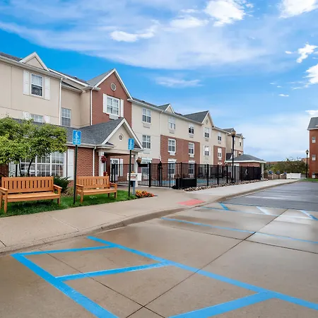 Sonesta Simply Suites Detroit Novi-2