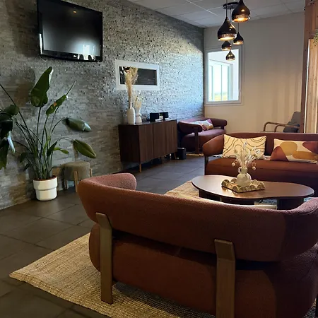 Kyriad Dijon Sud - Longvic-3