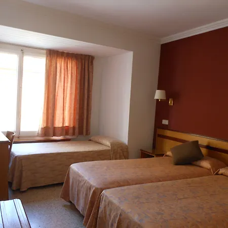 Hostal Can Pou-3