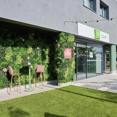 Ibis Styles Madrid Airport Valdebebas-3