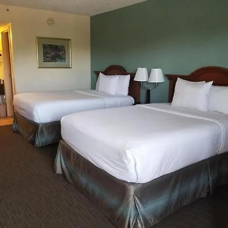 Baymont By Wyndham Sarasota-2