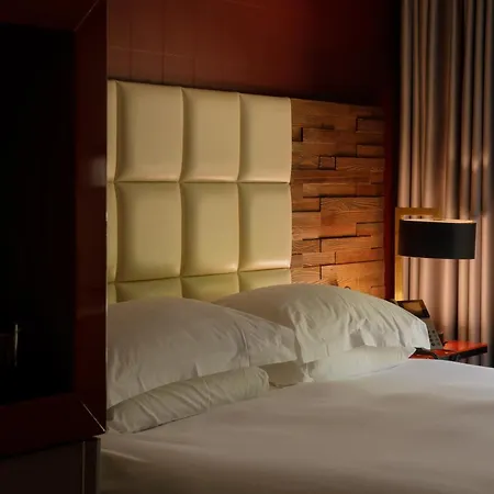 The Lodge Hotel - Putney-2
