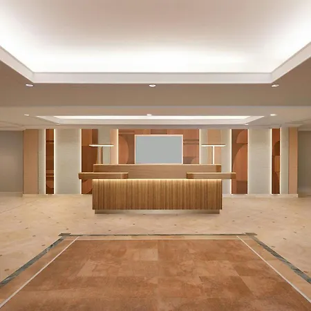 Courtyard By Marriott Rome Central Park-3