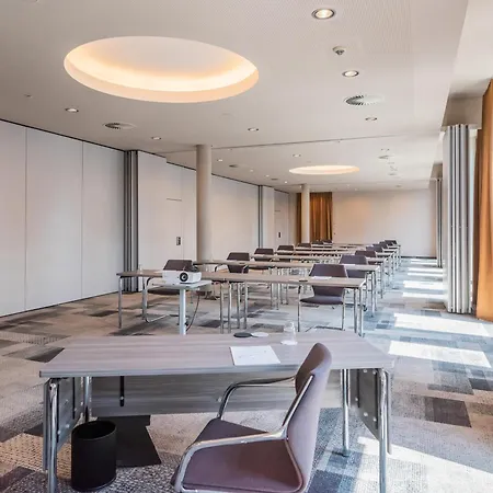 Hilton Garden Inn Stuttgart Neckarpark-3