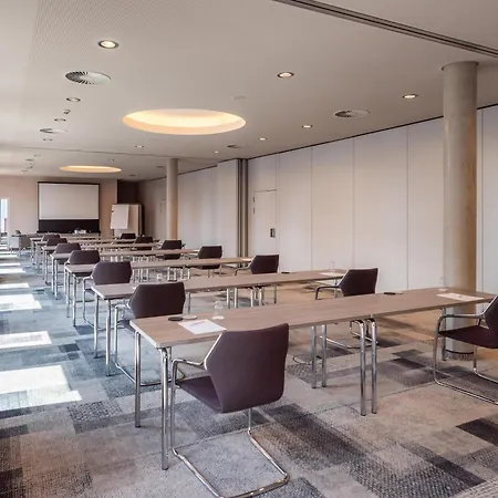 Hilton Garden Inn Stuttgart Neckarpark-2