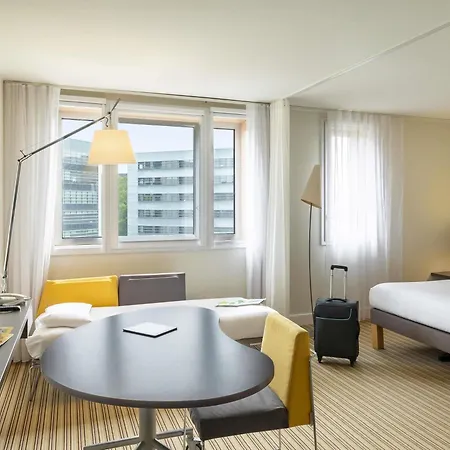 Novotel Suites Lille Europe-3