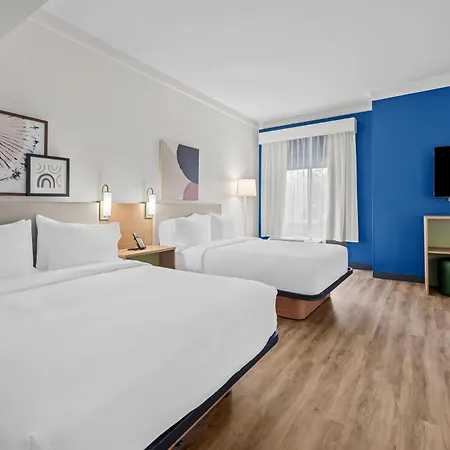 Spark By Hilton Fort Myers-3