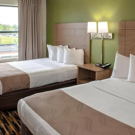Quality Suites Lake Wright - Norfolk Airport-2