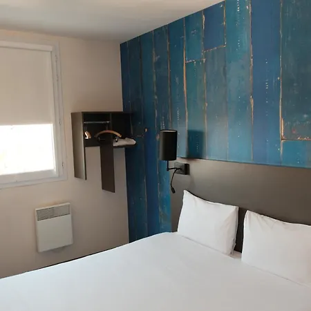 greet hotel Paris Nord 18è-2