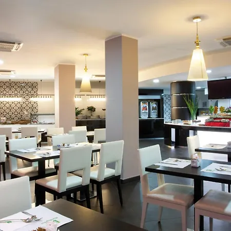 Holiday Inn Genoa City By Ihg-3
