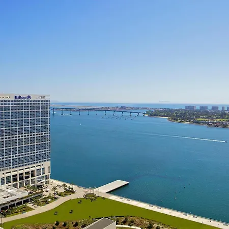 Hilton San Diego Bayfront-2