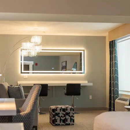 Hilton Garden Inn New York/Staten Island-3