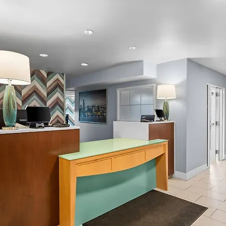 Mainstay Suites Chicago Schaumburg-3