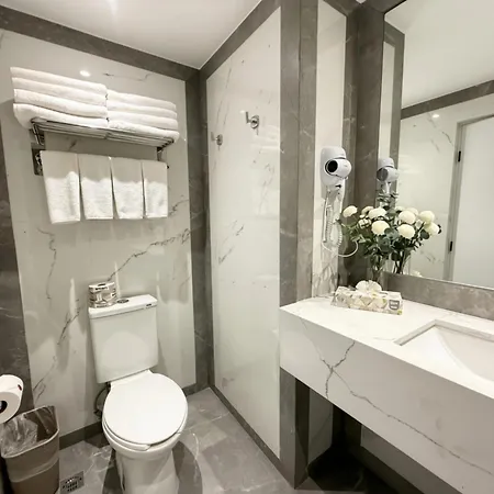 Wyndham Garden Tijuana Palacio Azteca-3