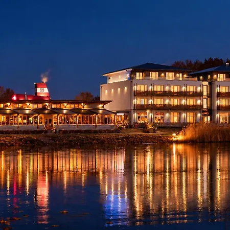 Riverside Hotel-2