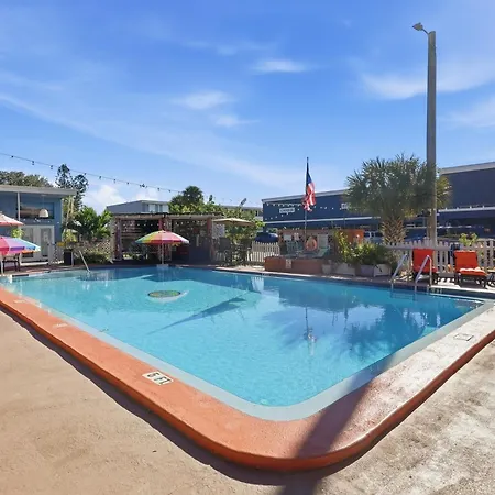 Malibu Resort Motel-2