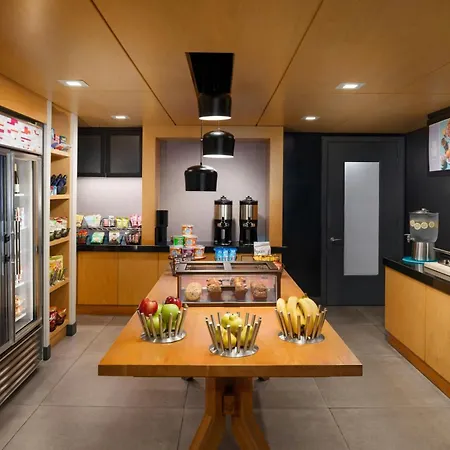 Aloft By Marriott Miami - Brickell-2