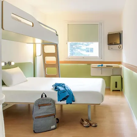 Ibis budget Issoire-3