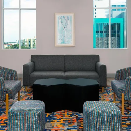 Hampton Inn And Suites Clearwater Beach-2