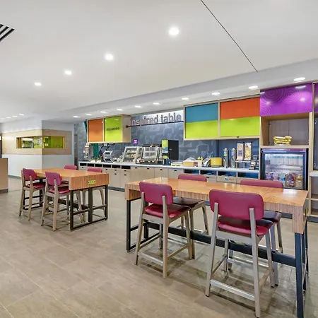 Home2 Suites By Hilton Queensbury Lake George-3