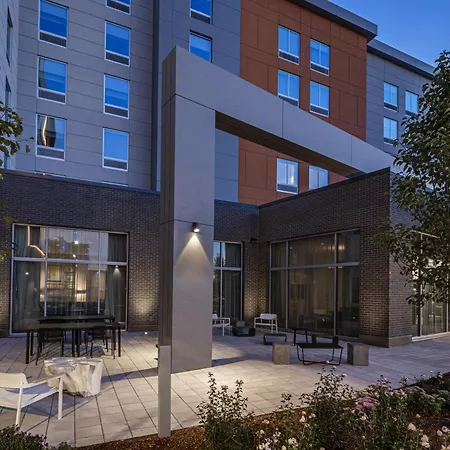Hampton Inn Boston Woburn-2