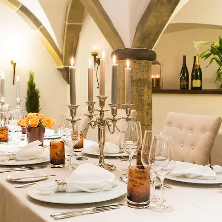 Hotel Am Helmwartsturm-3