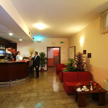 Hotel Majestic-2
