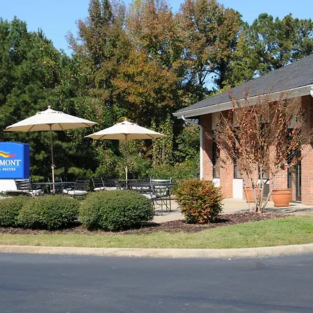 Baymont By Wyndham Lagrange-3
