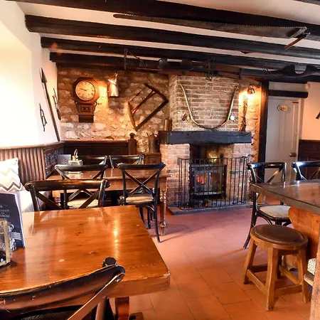 The Lifeboat Inn-3