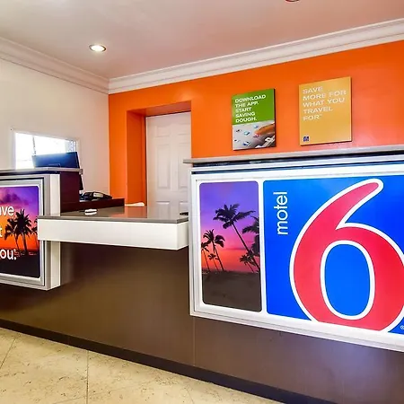 Motel 6 Garden Grove-3
