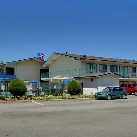 Rodeway Inn Fort Smith I-40-2