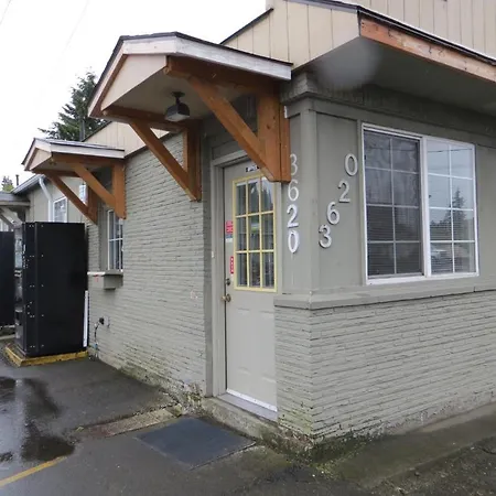 Madison Suites Motel-3
