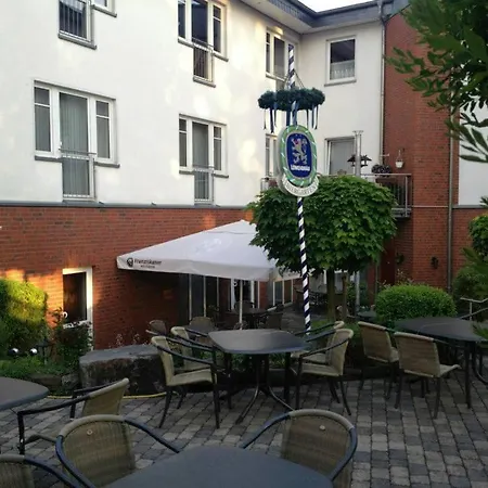 Bayrischer Hof-2