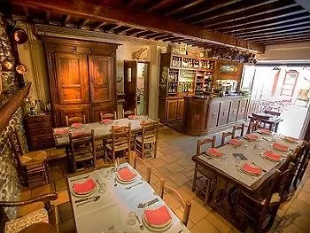 Logis L'Auberge Basque-3
