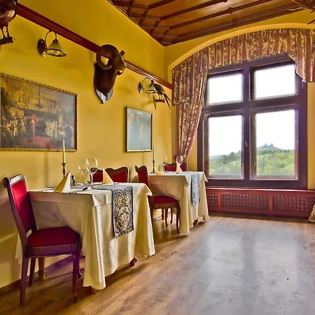 Ea Zamecky Hotel Hruba Skala-2