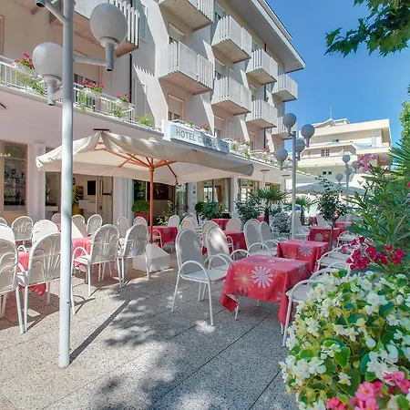 Hotel Garden - Parking Included-3