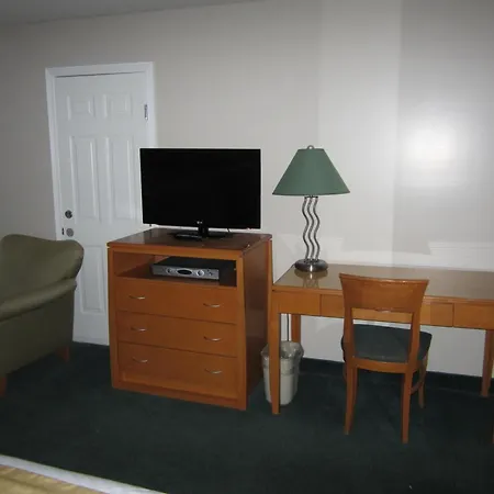 Ramada Merritt-3