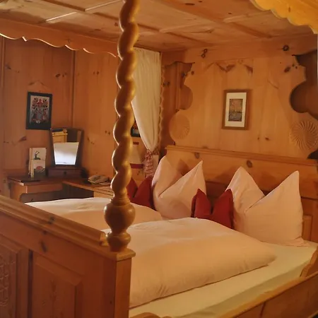 Romantikhotel Almtalhof-3