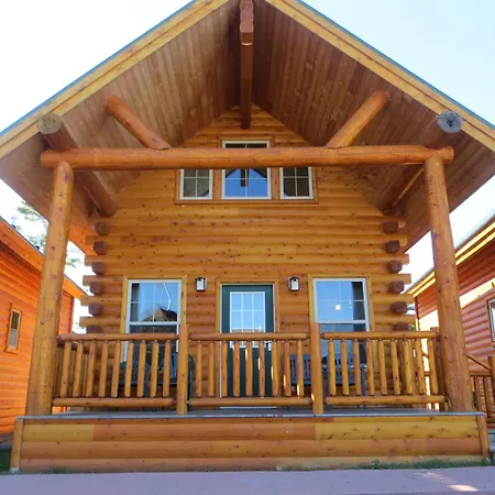 Cabins Of Mackinac & Lodge-3