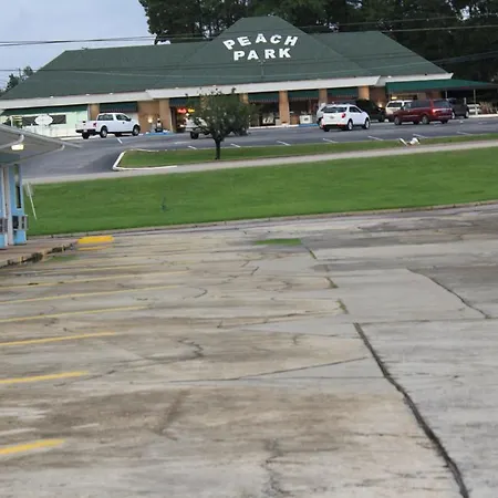 Scottish Inn - Clanton-2