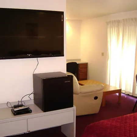 Edgewick Inn-3