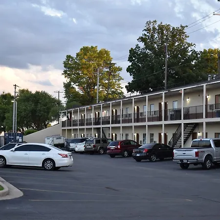 Town House Inn Cape Girardeau-3
