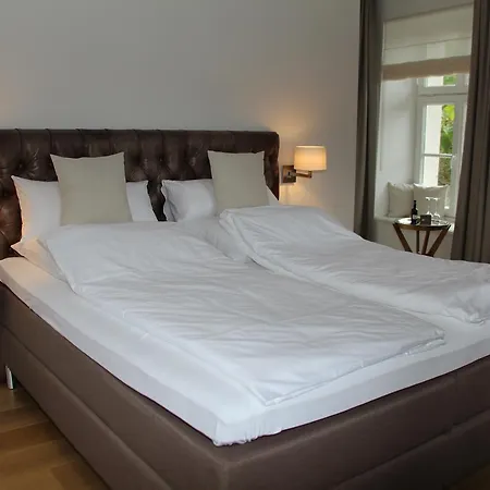 Hotel Schloss Dyck-3