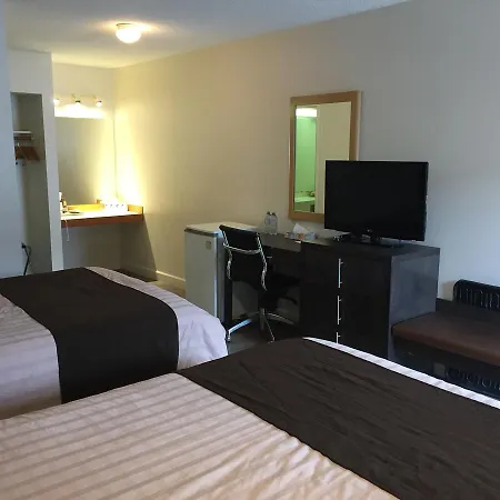 Bear Country Inn-2