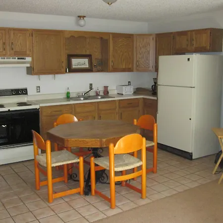 Dodgeton Creek Inn-2