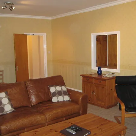 Canterbury Hotel Cottages And Apartment'S-3
