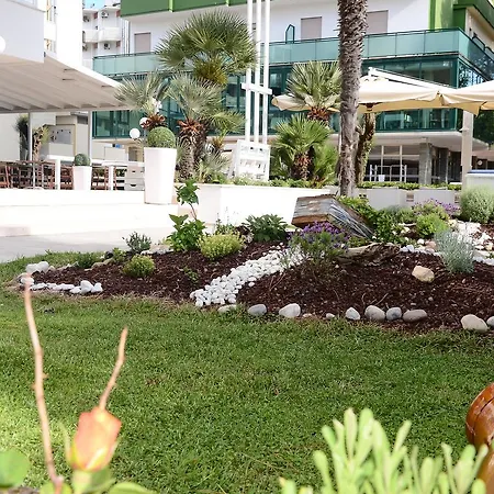 Hotel Mirage-2